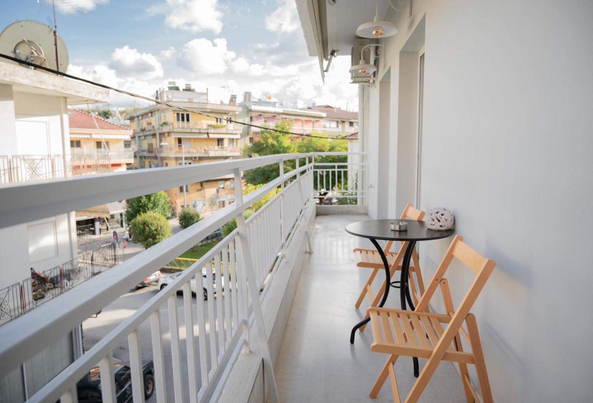 Alyvia Central Apartment 1 Ioannina Buitenkant foto